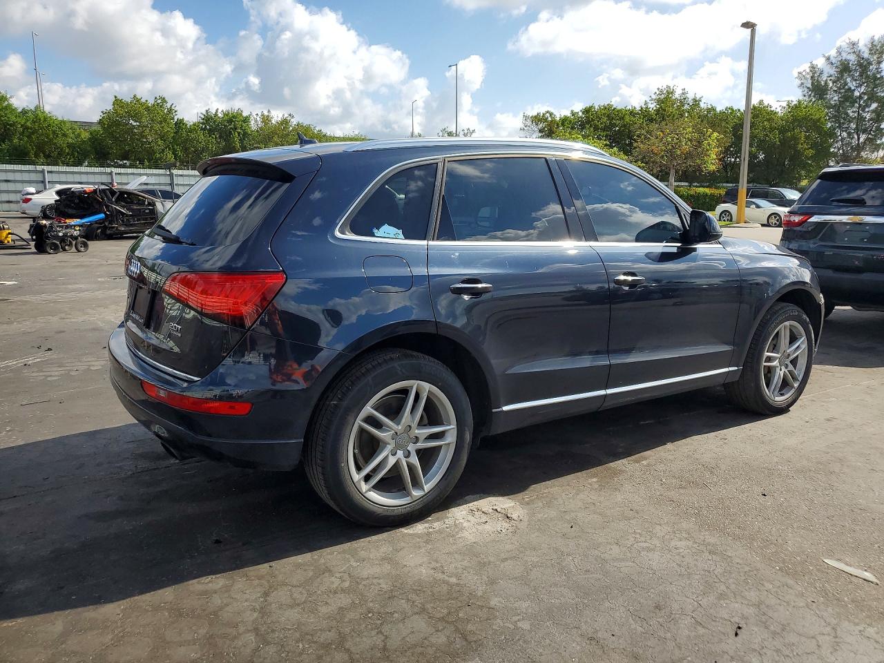 2016 AUDI Q5 quattro Premium Plus