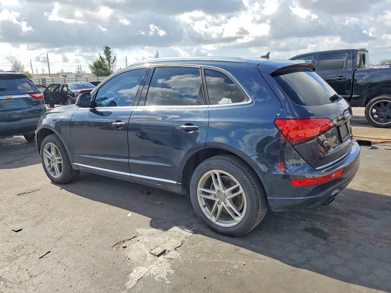 2016 AUDI Q5 quattro Premium Plus