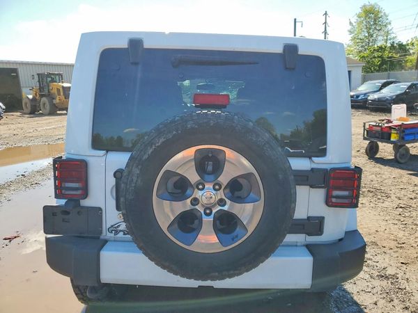 2016 JEEP WRANGLER UNLIMITED SAHARA 4X4