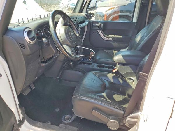 2016 JEEP WRANGLER UNLIMITED SAHARA 4X4