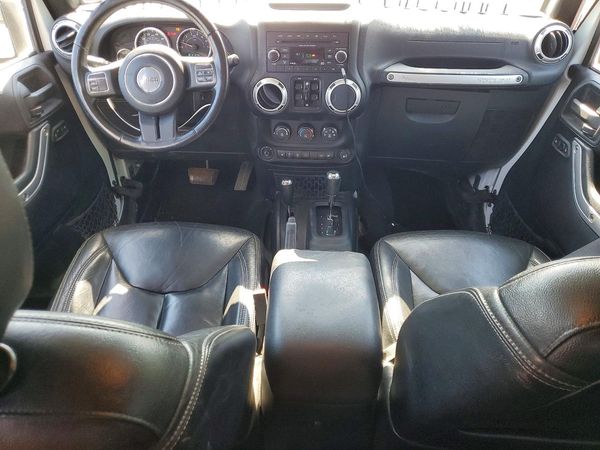 2016 JEEP WRANGLER UNLIMITED SAHARA 4X4