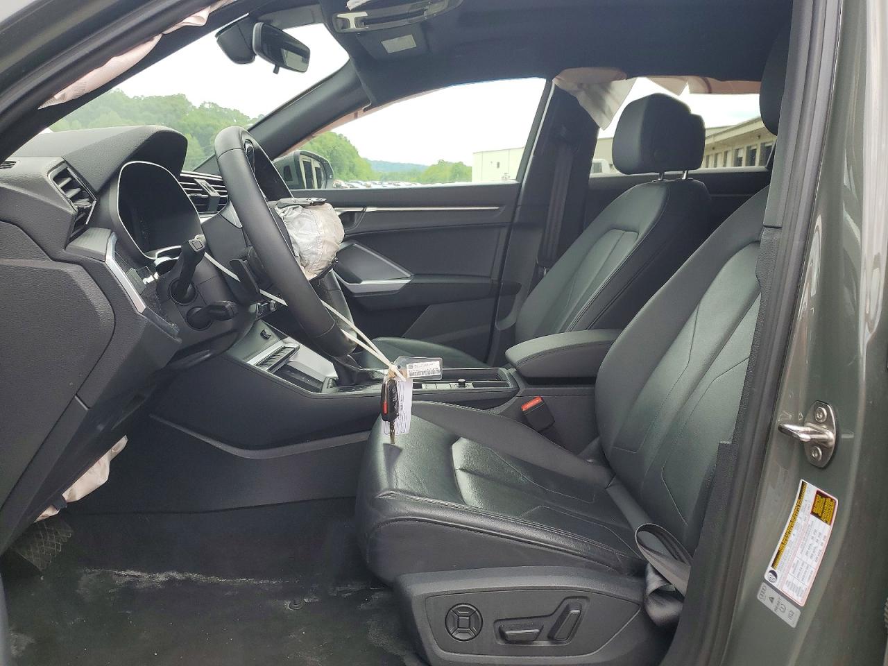 2025 AUDI Q3 S Line quattro Premium