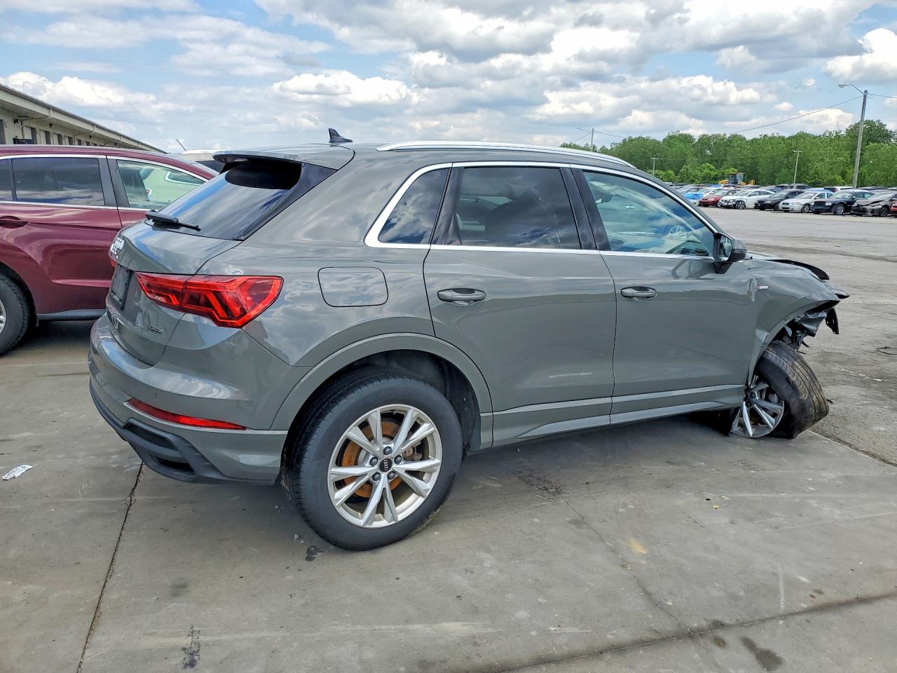 2025 AUDI Q3 S Line quattro Premium
