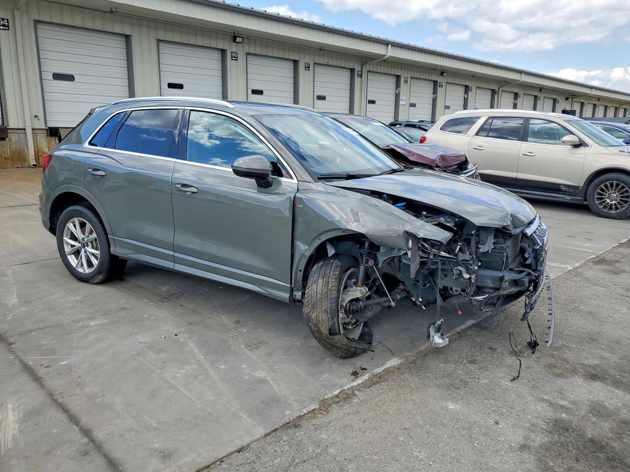 2025 AUDI Q3 S Line quattro Premium