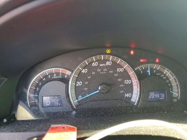 2012 TOYOTA CAMRY