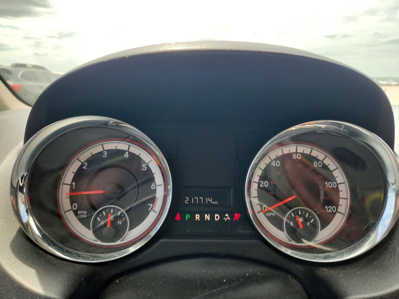 2014 DODGE GRAND CARAVAN SE
