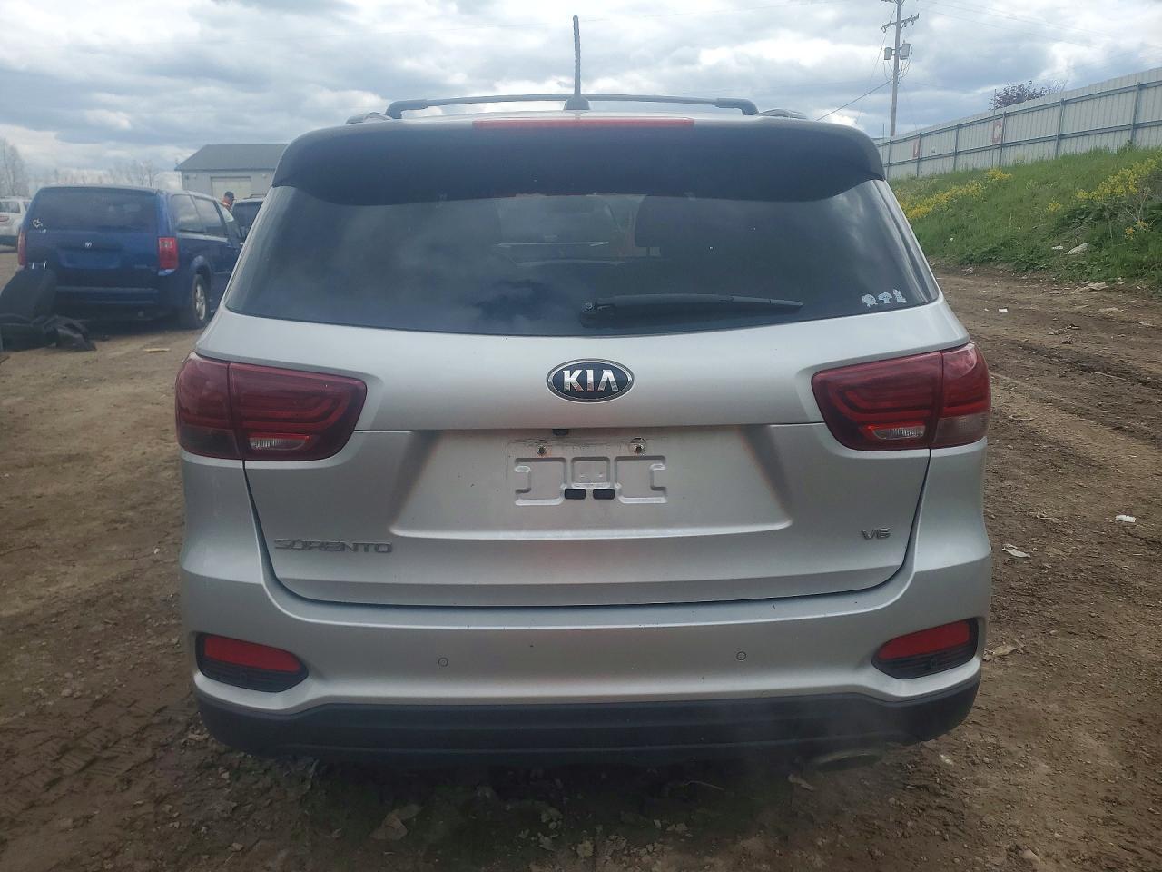 2019 KIA SORENTO L, LX, S
