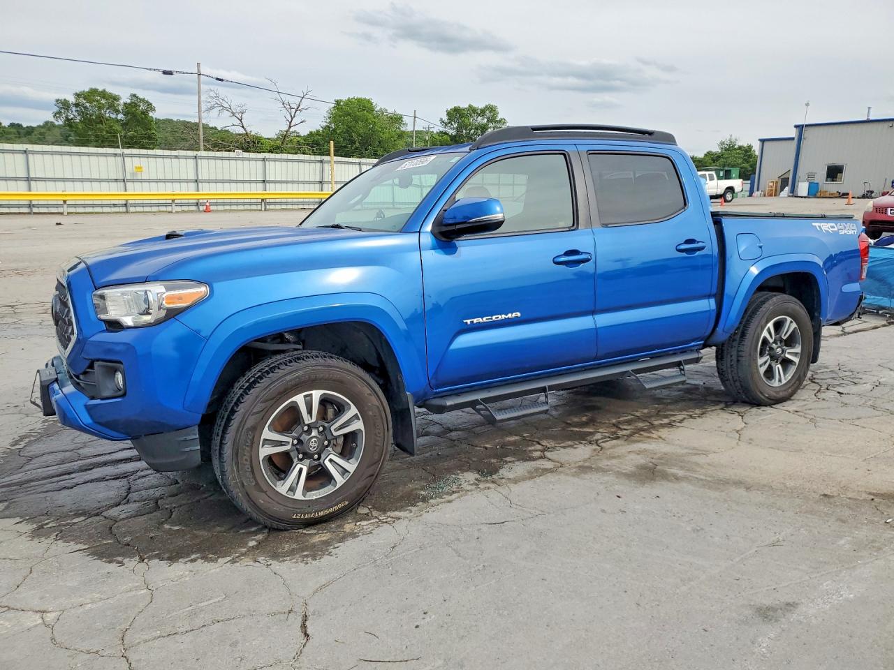 2018 TOYOTA TACOMA