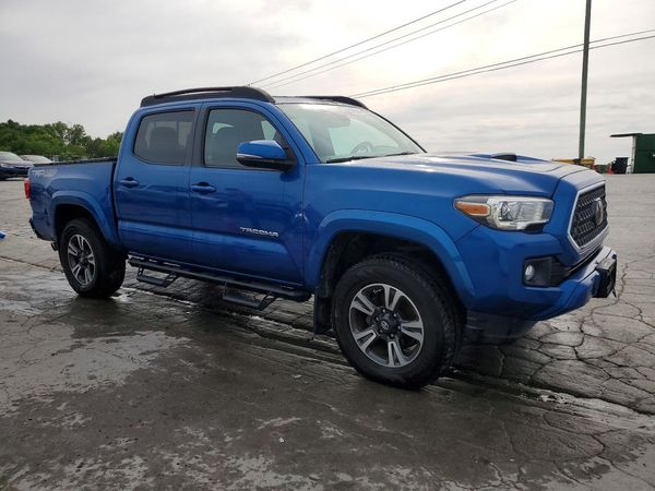 2018 TOYOTA TACOMA