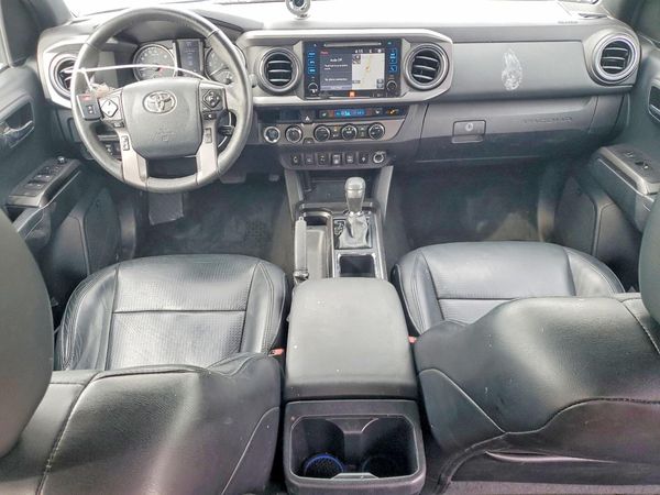 2018 TOYOTA TACOMA