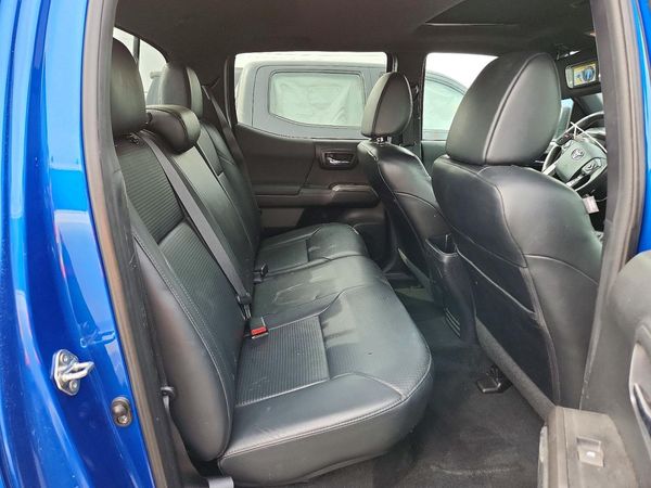 2018 TOYOTA TACOMA