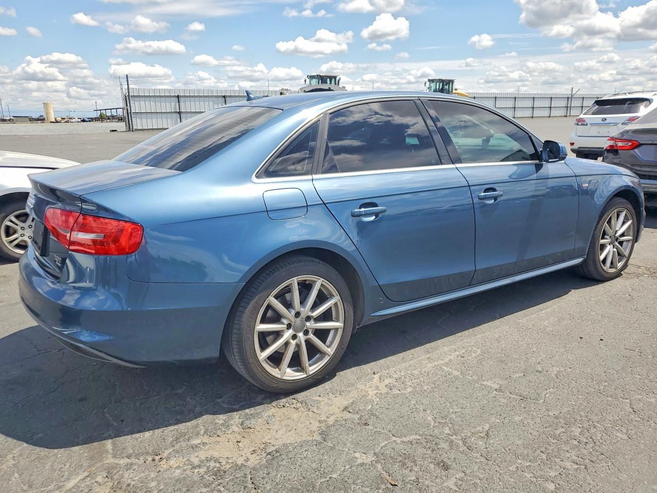 2015 AUDI A4 quattro Premium