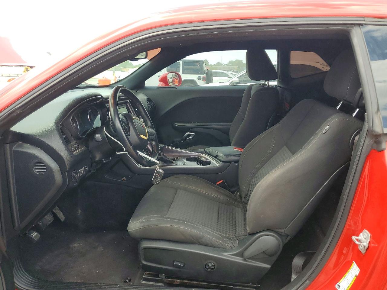 2018 DODGE CHALLENGER SXT