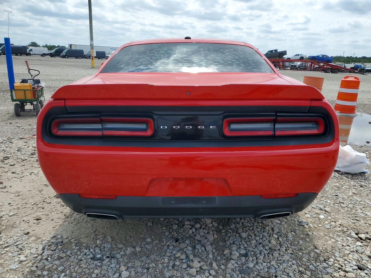 2018 DODGE CHALLENGER SXT