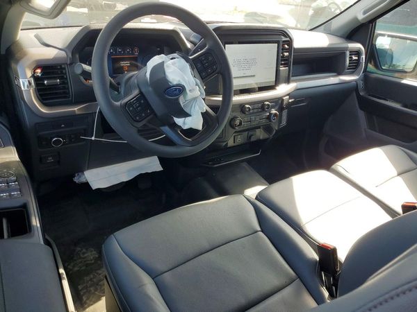2025 FORD F150