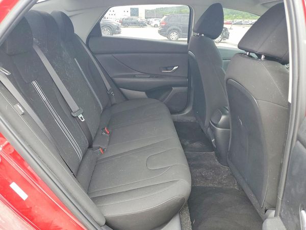 2024 HYUNDAI ELANTRA