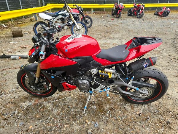 2026 DUCATI STREETFIGH — LSDT