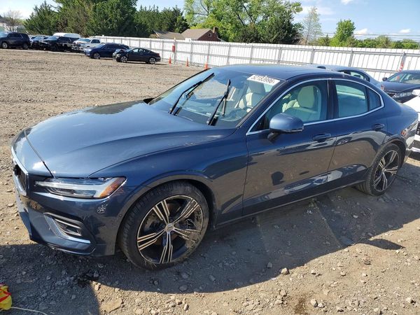2021 VOLVO S60