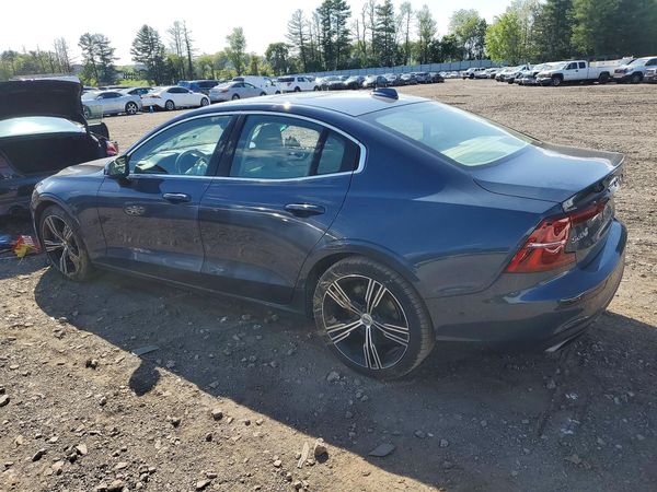 2021 VOLVO S60