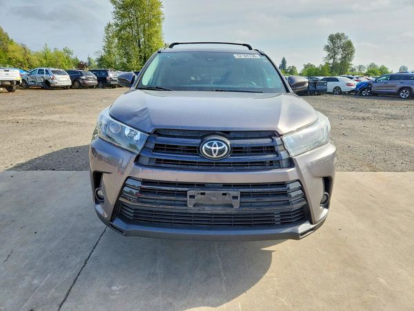 2019 TOYOTA HIGHLANDER SE/XLE