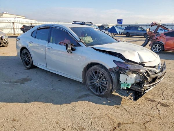 2023 TOYOTA CAMRY