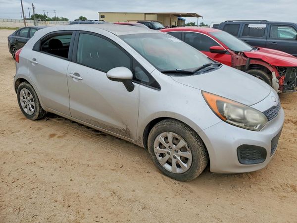2013 KIA RIO