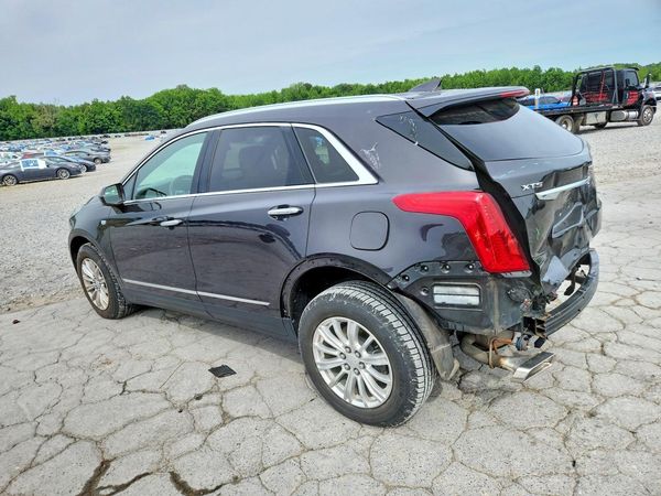 2017 CADILLAC XT5 Base