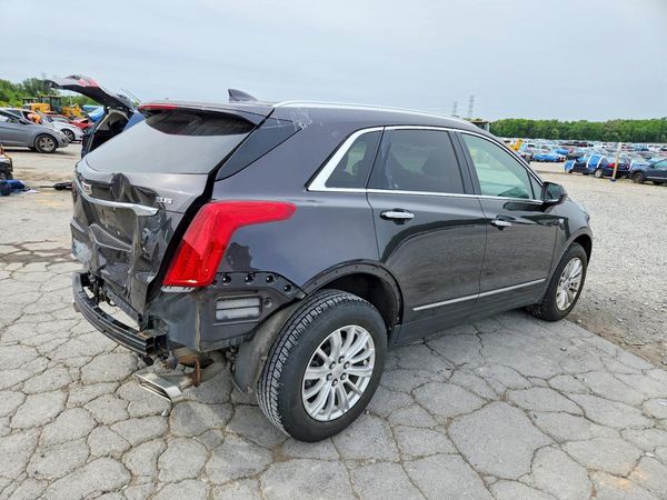 2017 CADILLAC XT5 Base