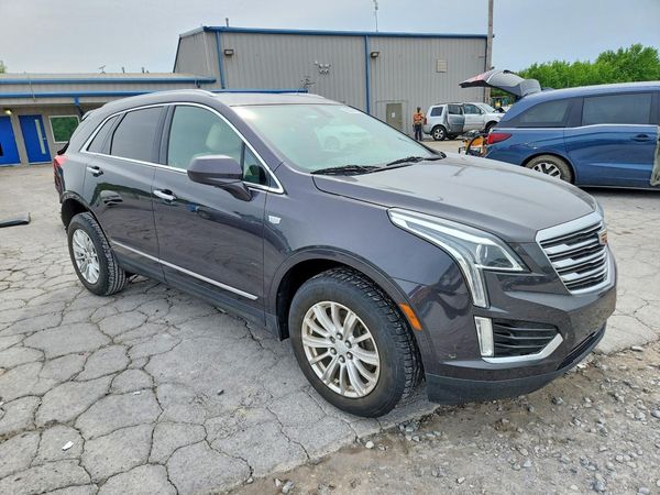 2017 CADILLAC XT5 Base