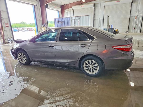 2016 TOYOTA CAMRY