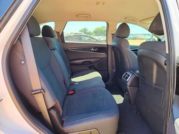 2019 KIA SORENTO L, LX, S