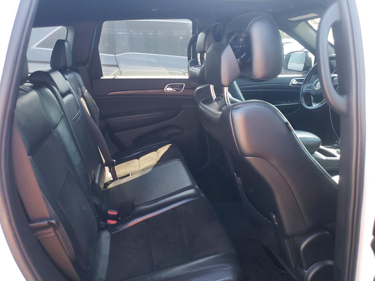 2019 JEEP GRAND CHEROKEE LAREDO 4X4