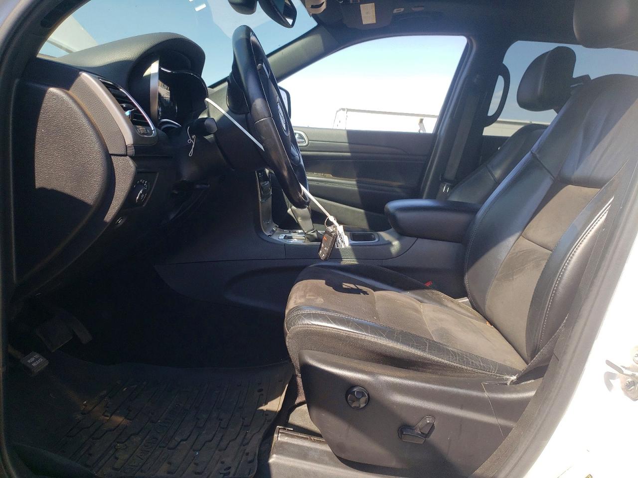 2019 JEEP GRAND CHEROKEE LAREDO 4X4