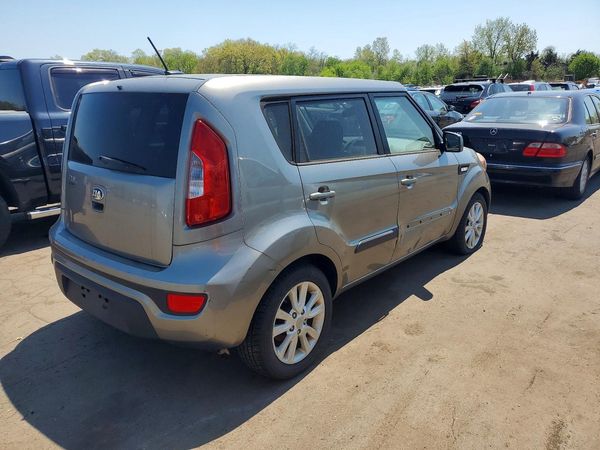 2013 KIA SOUL