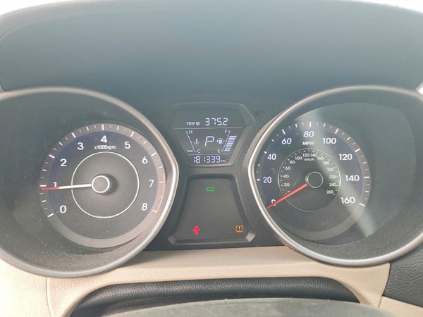 2016 HYUNDAI ELANTRA