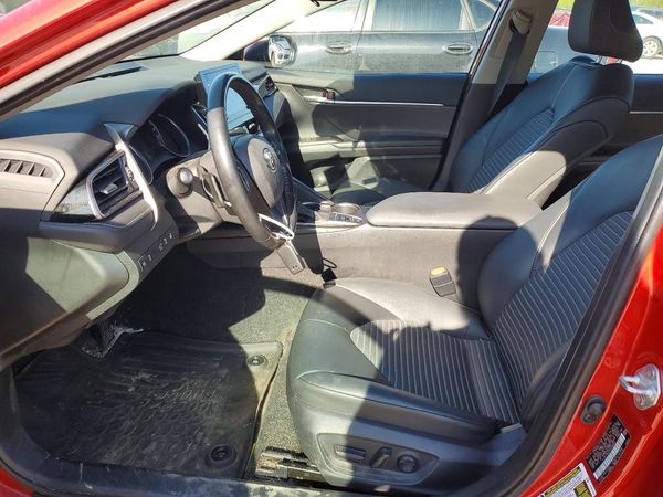 2023 TOYOTA CAMRY SE — DENT