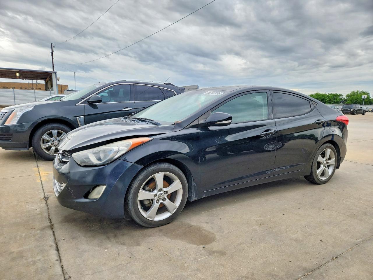 2013 HYUNDAI ELANTRA