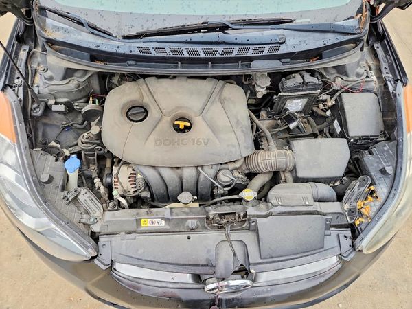 2013 HYUNDAI ELANTRA