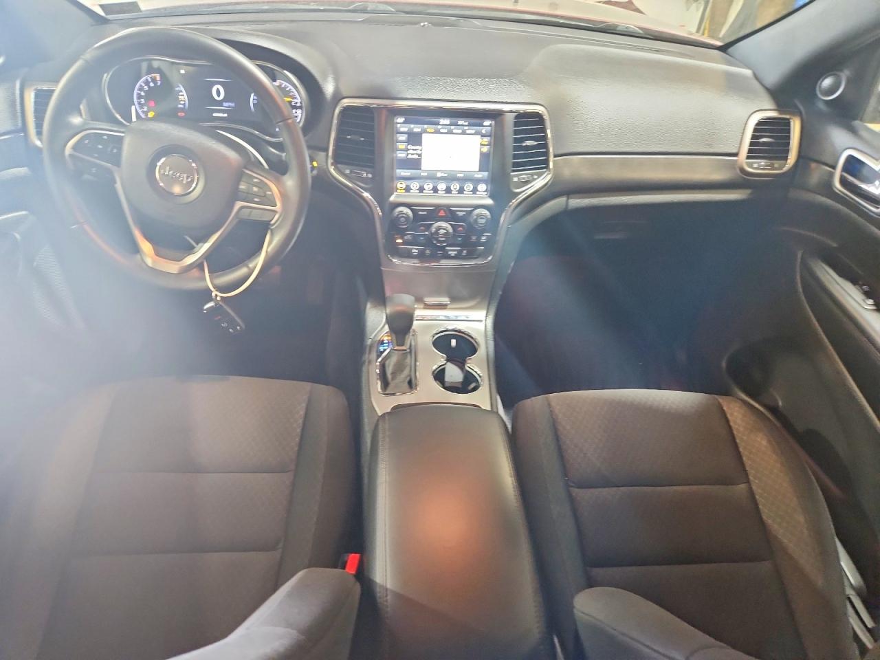 2018 JEEP GRAND CHEROKEE LAREDO 4X4