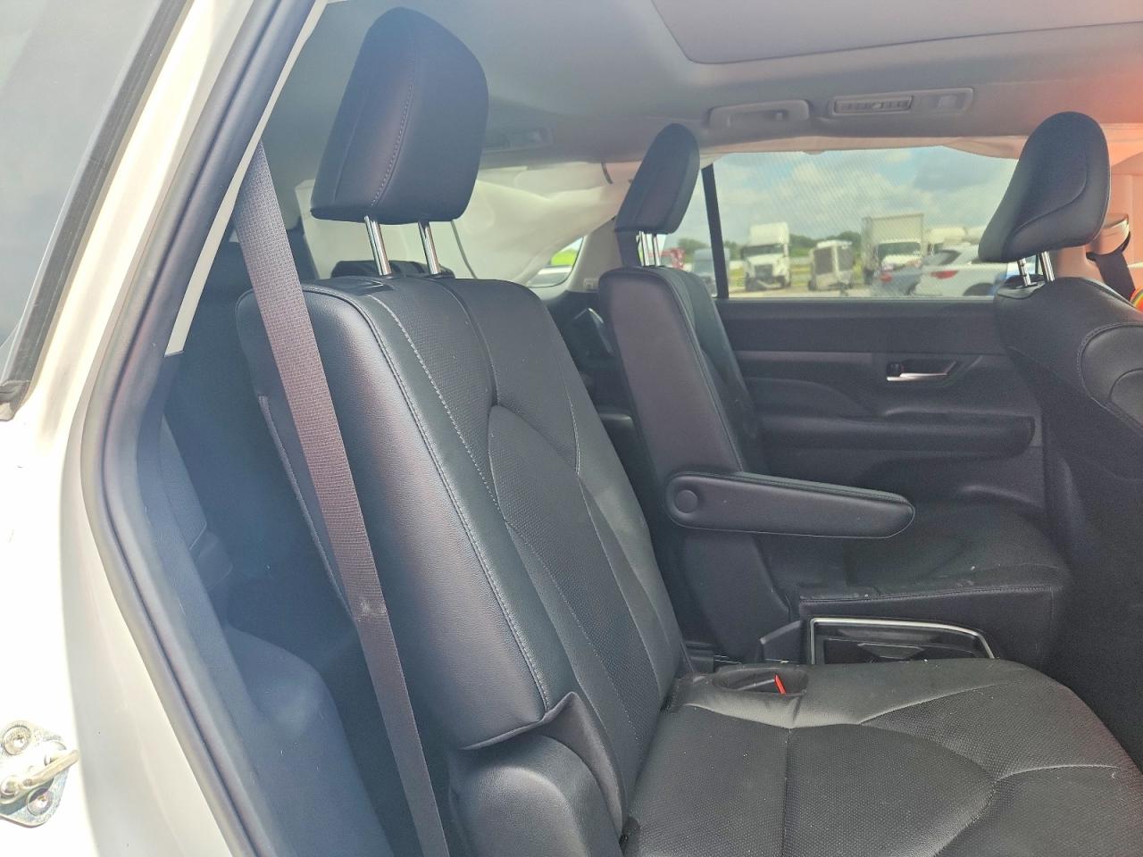 2024 TOYOTA GRAND HIGHLANDER