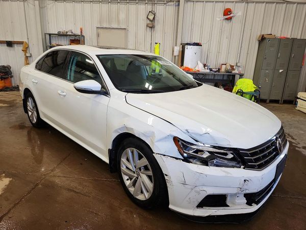2018 VOLKSWAGEN PASSAT