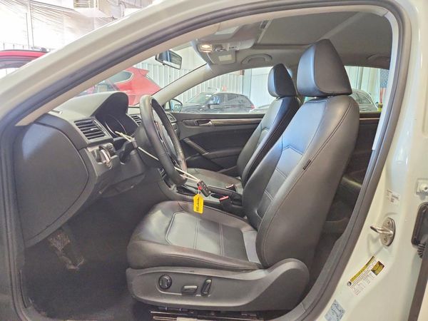 2018 VOLKSWAGEN PASSAT