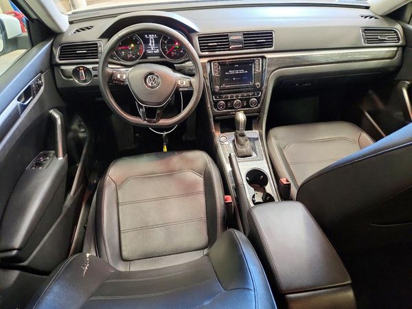 2018 VOLKSWAGEN PASSAT