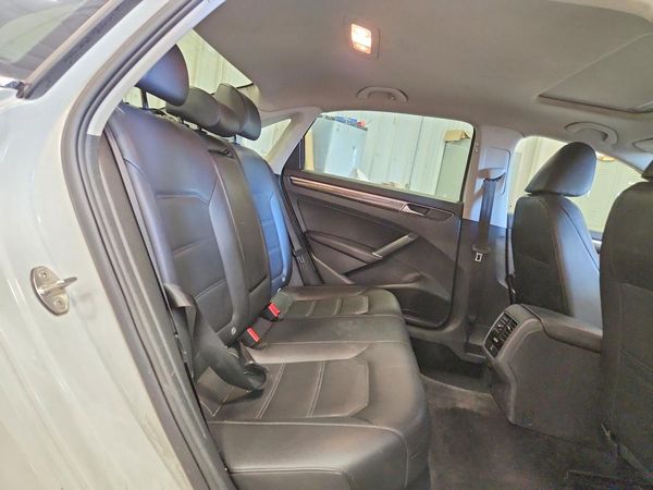 2018 VOLKSWAGEN PASSAT