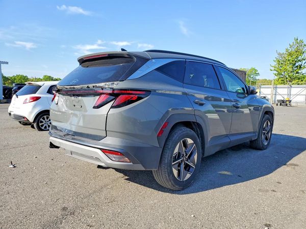 2026 HYUNDAI TUCSON SEL, SEL Plus