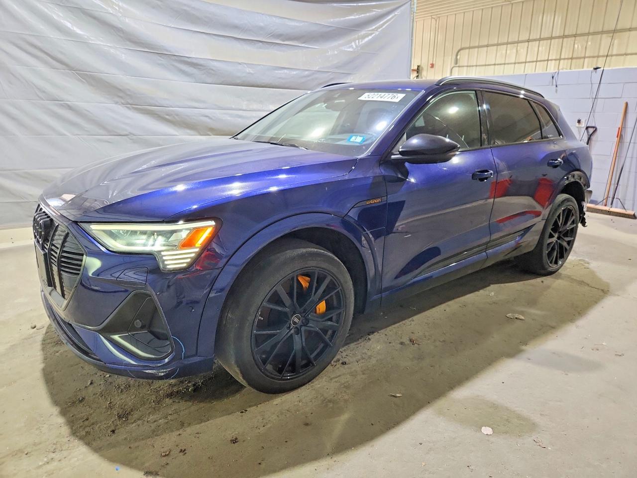 2022 AUDI E-TRON quattro Chronos