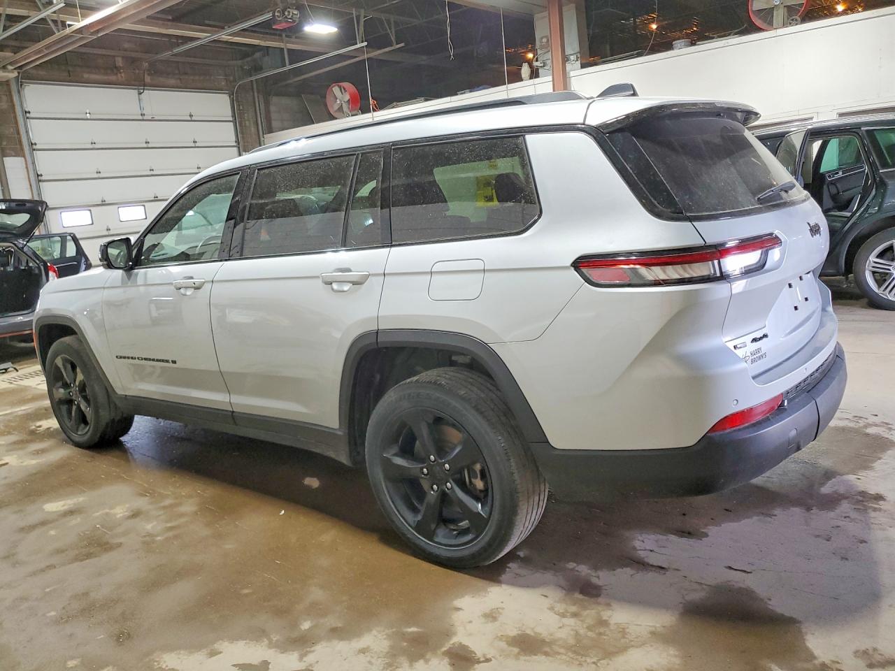 2021 JEEP GRAND CHEROKEE L LAREDO 4X4