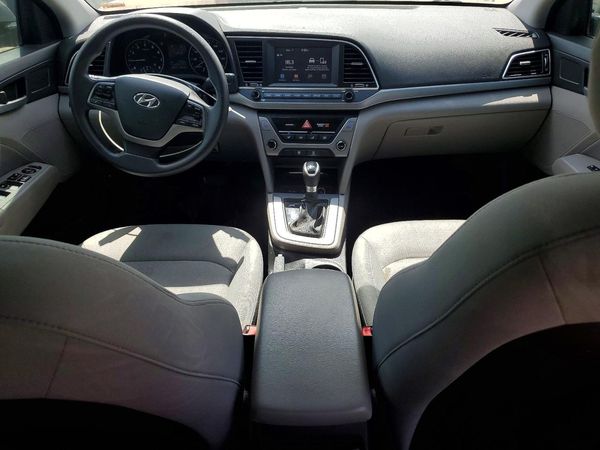 2017 HYUNDAI ELANTRA
