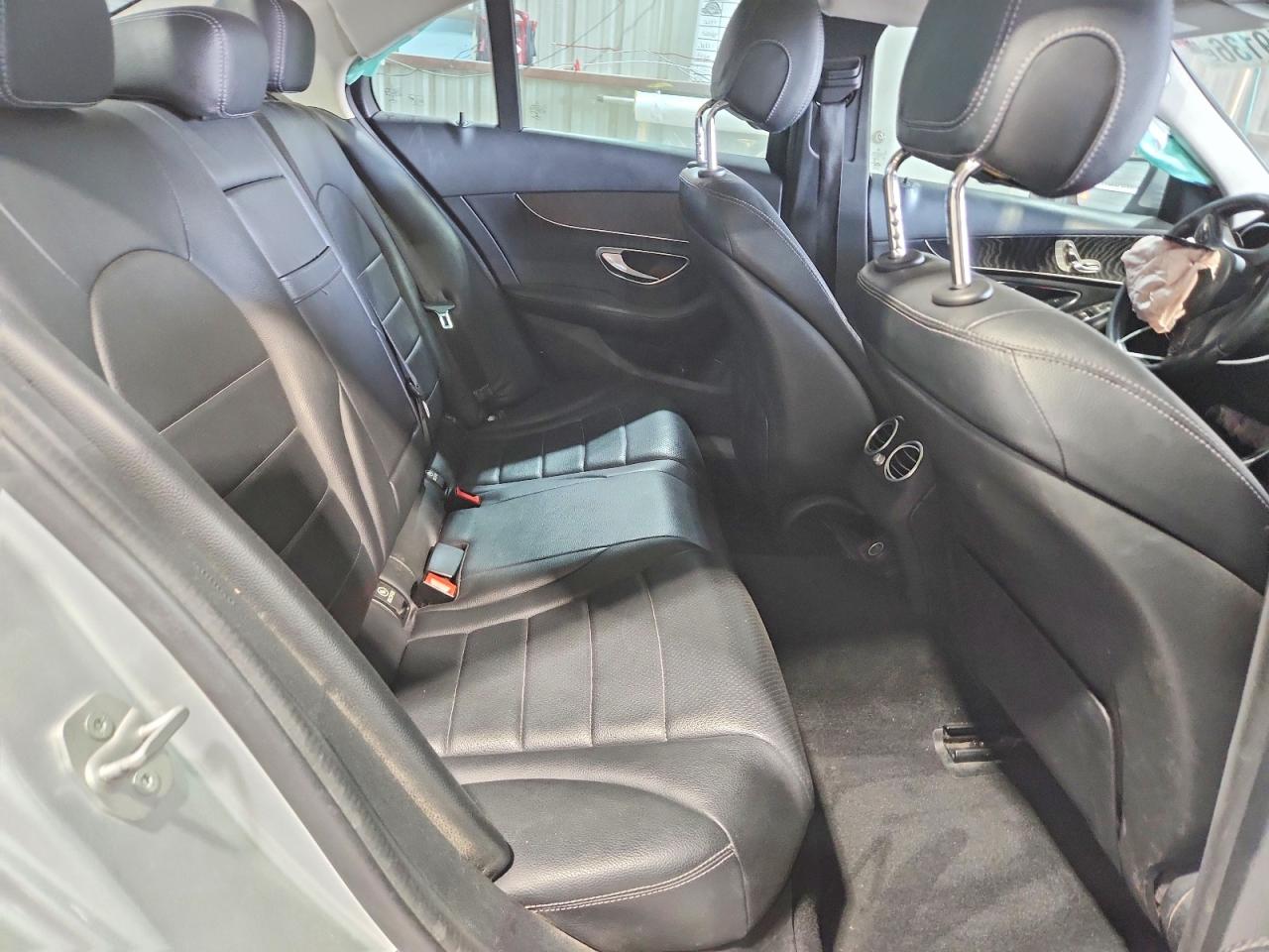 2016 MERCEDES-BENZ C C300