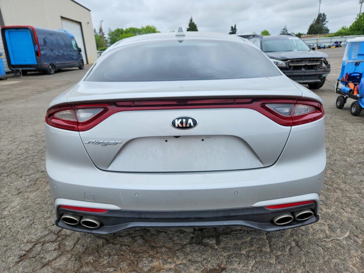 2018 KIA STINGER